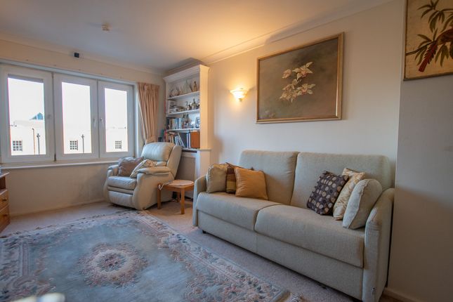 Flat 36, Mount Place The Mount, Guildford photo 4
