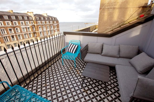 Flat for sale in Canterbury Road, Margate, Kent