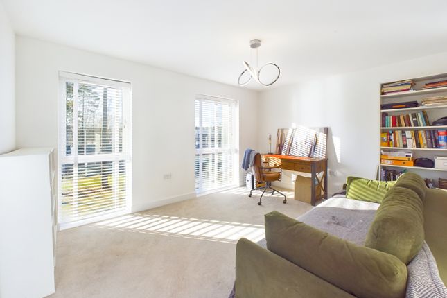 Town house for sale in Mulberry Walk, Bordon, Hampshire