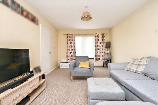 59, The Rising, Eastbourne photo 2