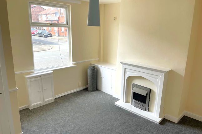 Thumbnail Terraced house to rent in Haughton Green Road, Manchester