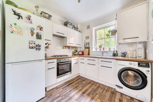 Flat 5, 175, Anerley Road, London photo 3