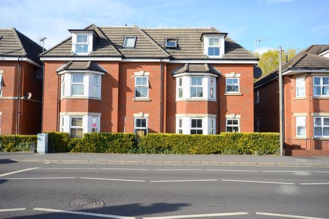 2-bed flat on Flat 3, 383 Holdenhurst Road, Bournemouth, £170,000