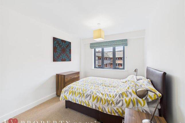 47 Lion Court photo 4