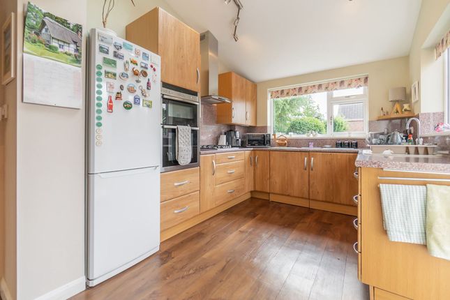 21 Batchelor Road, Leicester photo 4