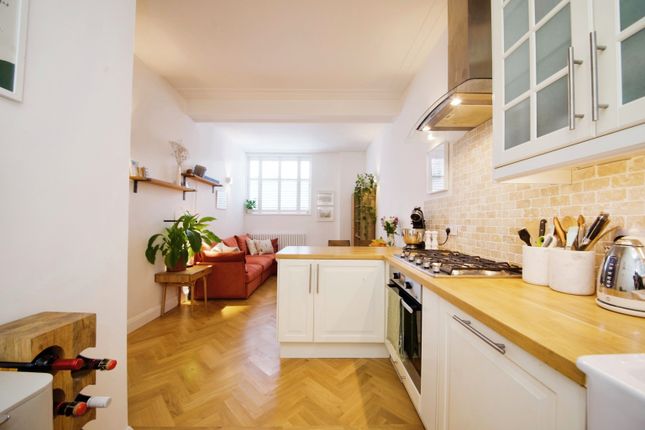 Flat for sale in Hampstead Way, London