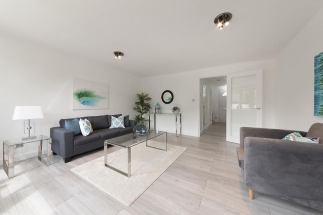 Thumbnail Terraced house for sale in Rotterdam Drive, Canary Wharf