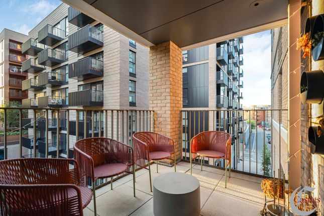Brook Road, London photo 3