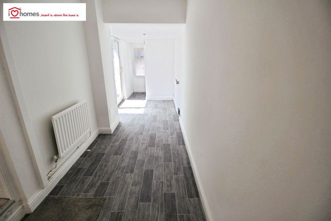 9, Bentley Mill Lane, Walsall photo 4