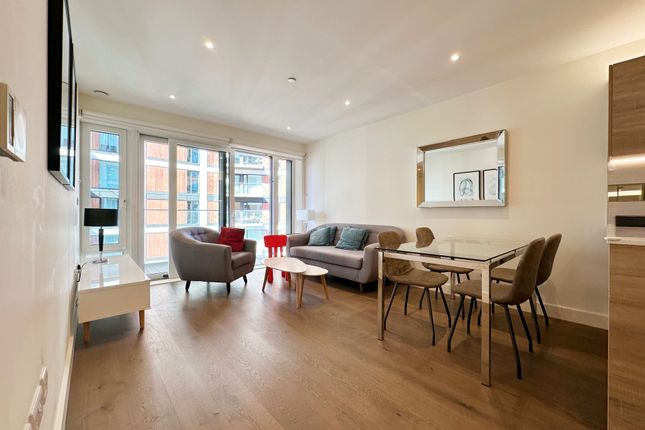 2-bed flat on Flat 803, Deveraux House, Woolwich, £550,000