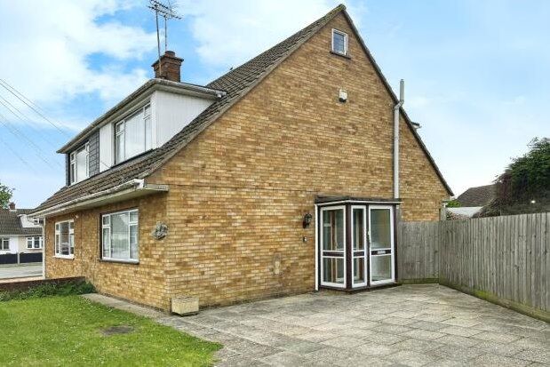 Semi-detached house to rent in Ashcombe, Rochford