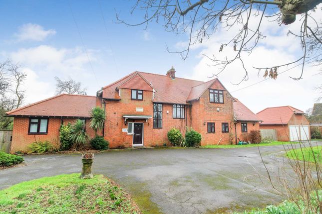 Thumbnail Detached house for sale in Orsett Road, Horndon On The Hill