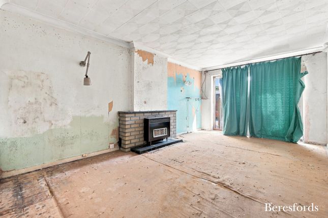 326, Perry Street, Essex photo 4