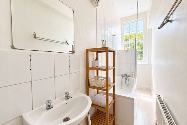 302B, Essex Road, Islington photo 5