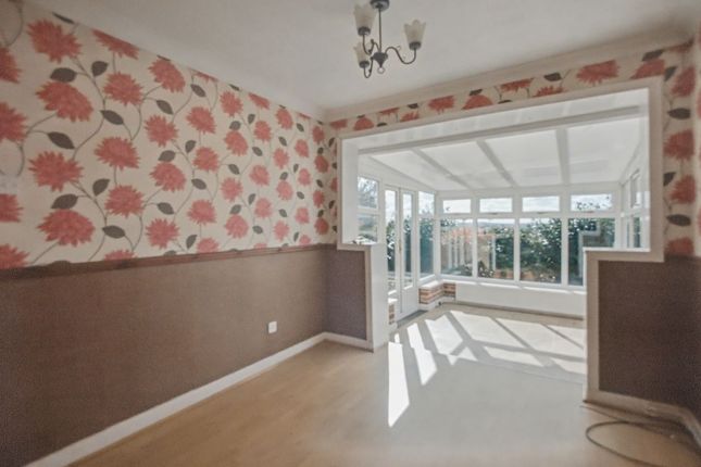 10, Ferrara Close, Barnsley photo 2