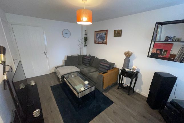 138, Willow Way, Coventry photo 5