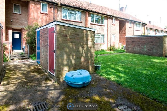 Budges Road, Wokingham photo 3