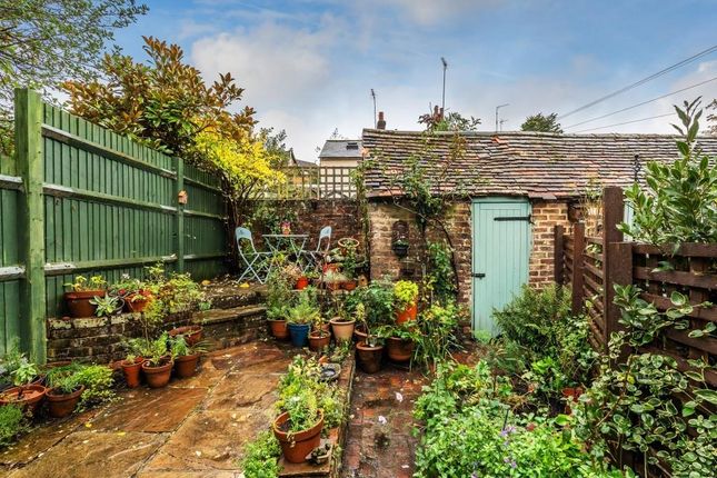 7, Horsham Road, Dorking photo 3
