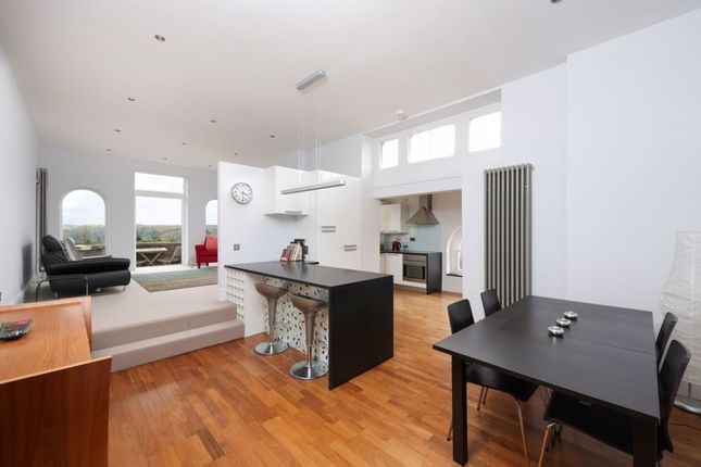 Top Floor Flat, 2D, Ivywell Road, Bristol photo 3