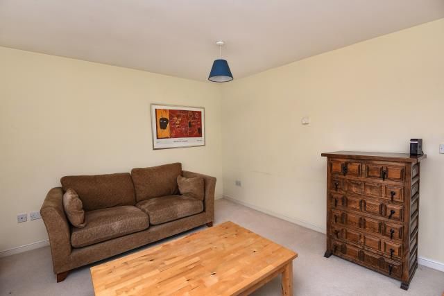 Flat 15 Linacre Court,, Spring Lane, Oxford photo 2