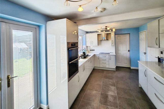 128, Malvern Avenue, Warwickshire photo 3