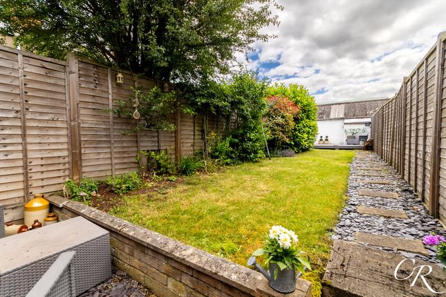 41 Bouncers Lane, Cheltenham photo 4