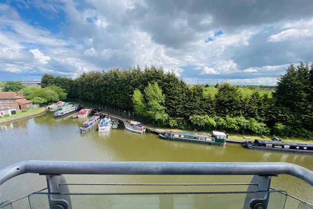Flat for sale in The Waterfront, Selby