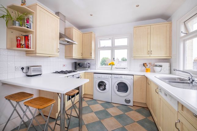 69B, Ridgway, London photo 2
