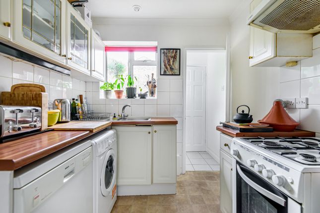20, Dover House Road, London photo 4