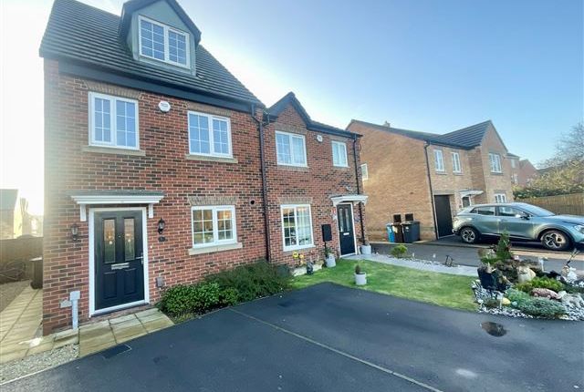 3-bed house on 6, Winder Avenue Halfway, Sheffield, £270,000