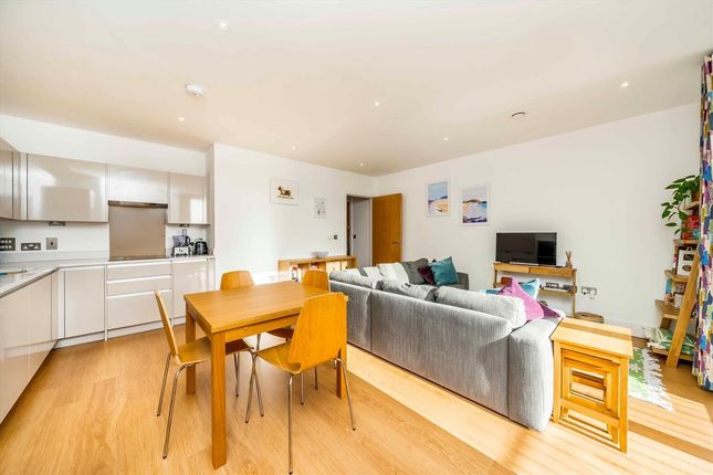 Flat 15, 15, Hansel Road, London photo 4