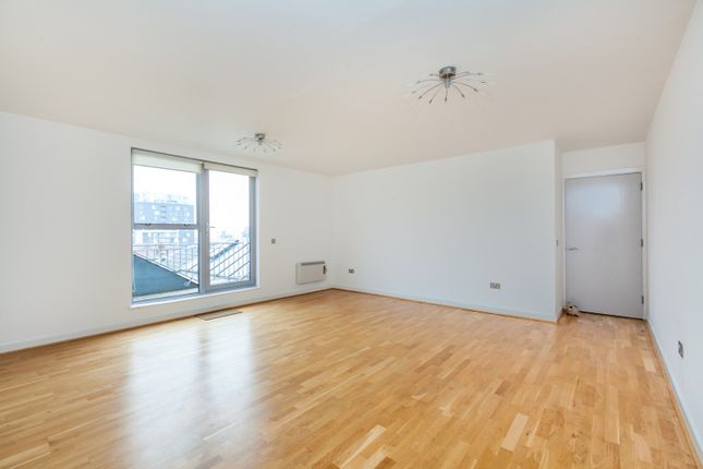 Thumbnail Flat to rent in Barck Church Lane, Liverpool Street