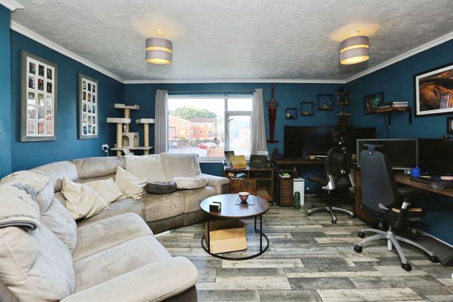 7, Yewside, Gosport photo 4