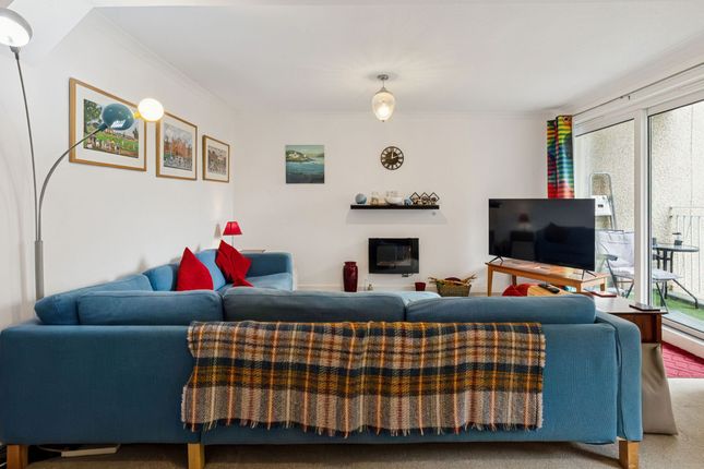 81, Netherblane, Blanefield, Glasgow photo 4