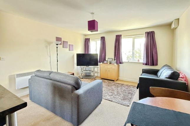 57, Tanglewood Way, Stroud photo 2