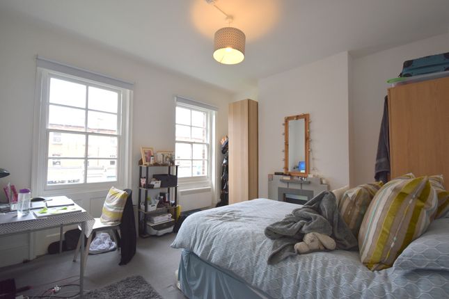 Duplex to rent in Queenstown Road, Battersea