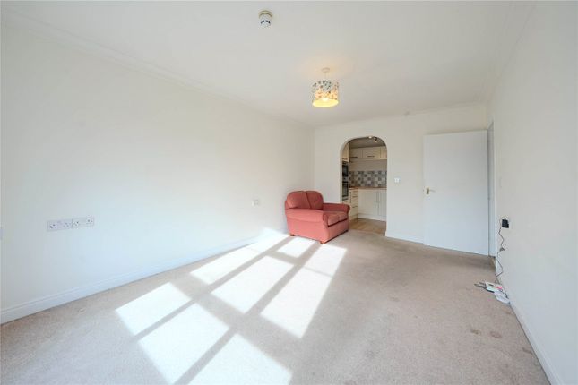 Flat 35,, The Woodlands, Leeds photo 3