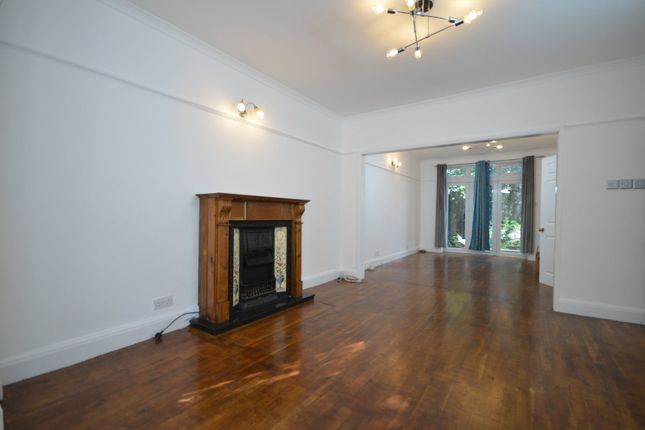 29, Woodcroft Avenue, Stanmore photo 2