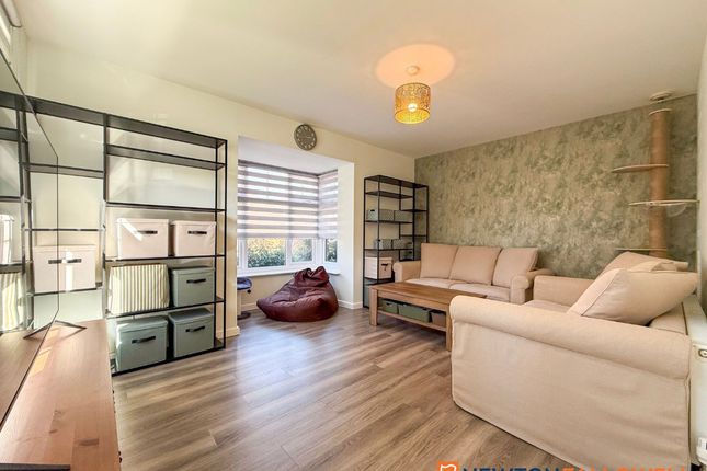 29 Crocus Close, Newark photo 4