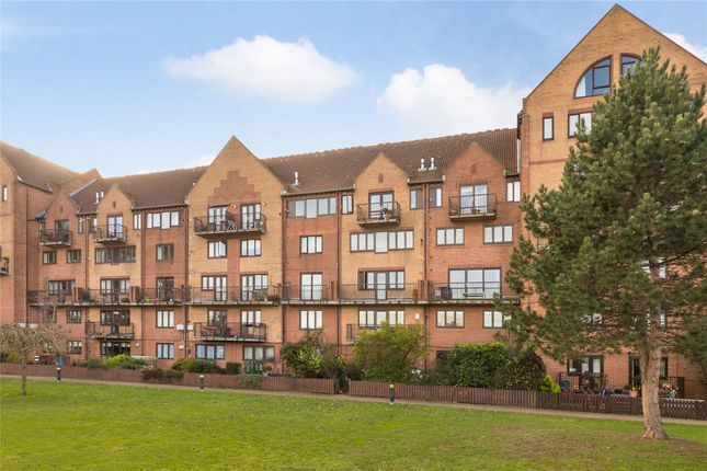 2 Bedroom flats and apartments for sale in Amsterdam Road, London E14 -  Zoopla