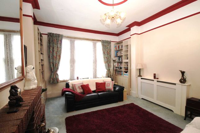 Flat for sale in Kingston Road, New Malden