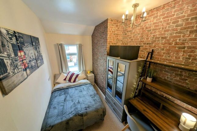 60 Hatrell Street, Newcastle photo 3