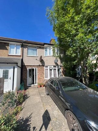 Thumbnail Property for sale in Park Road, Ilford