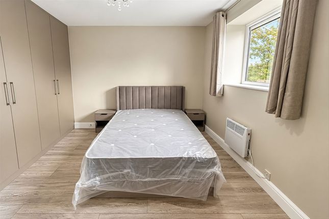 16, Vine Place, Hounslow photo 5