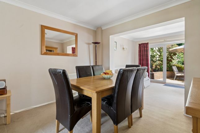 28 Westwood Drive, Little Chalfont, Amersham photo 4
