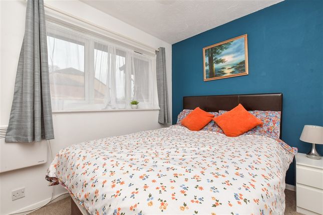 Rossignol Gardens, Carshalton photo 3