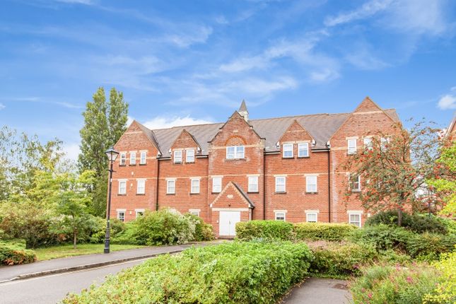 Flat for sale in Plater Drive, Oxford