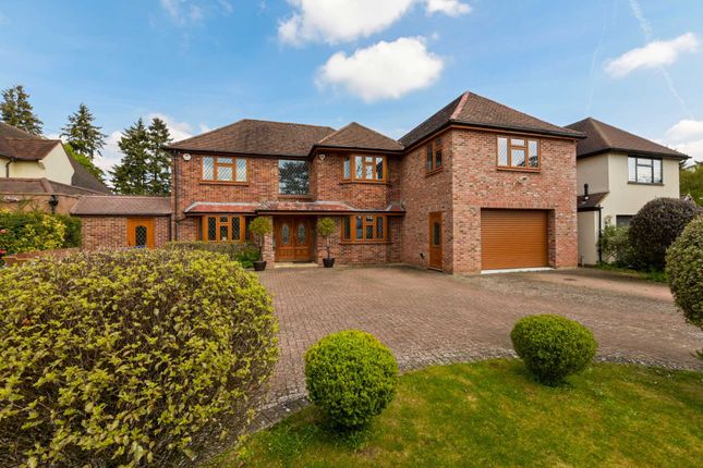Thumbnail Detached house for sale in Clevehurst Close, Stoke Poges