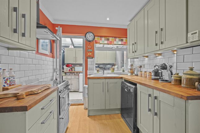 12, Chorley Road, High Wycombe photo 4
