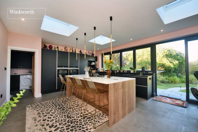 4, Kingsmead Avenue, Worcester Park photo 4